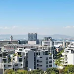 Green Point 8Th-Floor Stay With Stunning Views