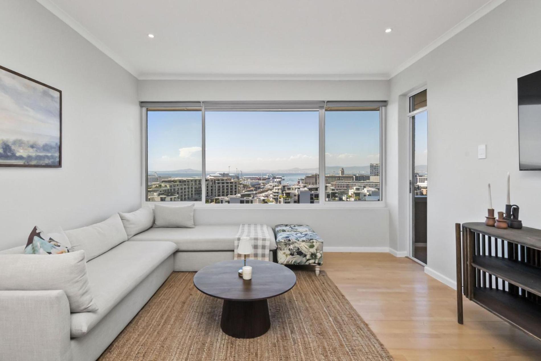 Point 8th-floor With Stunning Views * Cape Town
